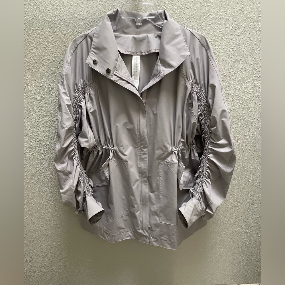Fabletics “Giana” Jacket - Size S (4-6) - EUC